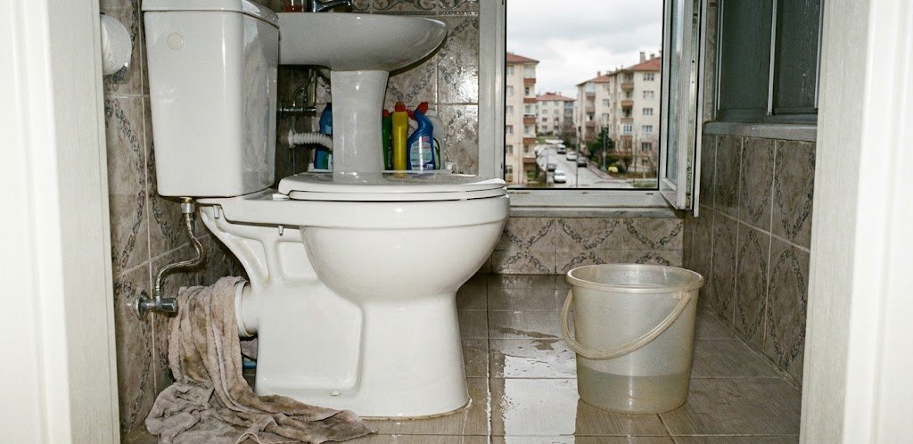 Ankara Klozet Altından Su Sızıyor